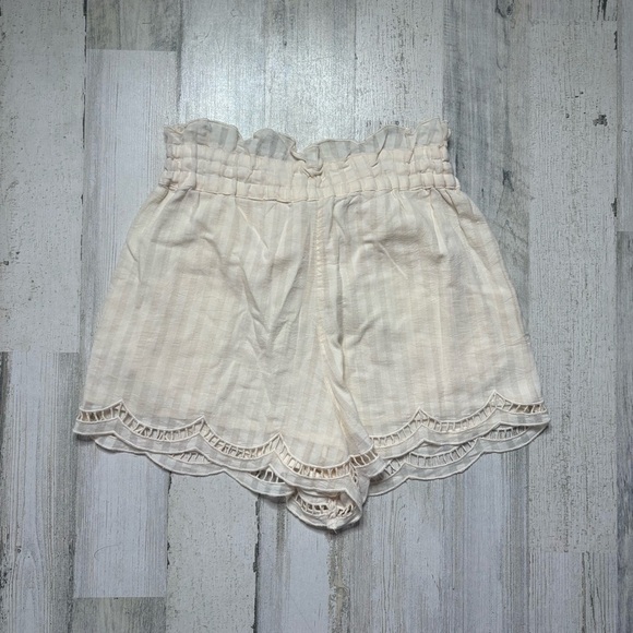 NWT Lovers + Friends High Waist Shorts Size Small - Picture 4 of 4